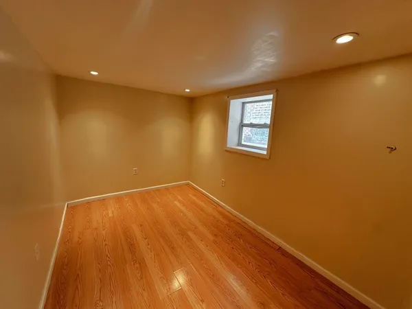 $1,400 | 4431 South Sacramento Avenue, Unit 1, Chicago, IL 60632