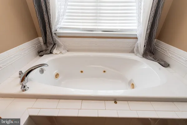 $519,900 | 102 Lauren Court, Landisville, NJ 08326