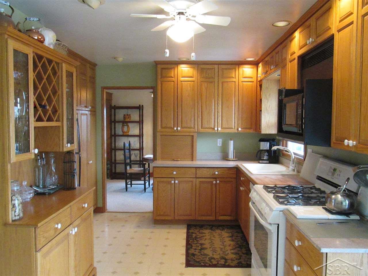 2385 South Fordney Road Hemlock, MI 48626 - Photo 2 of 14 Plenty of storage in this eat in kitchen.