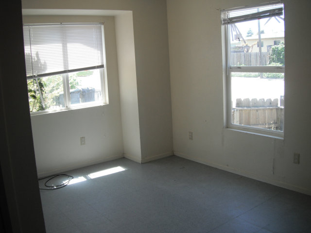 30 Natividad Road North Salinas, CA 93906 - Photo 6 of 12 Gallery Image 6