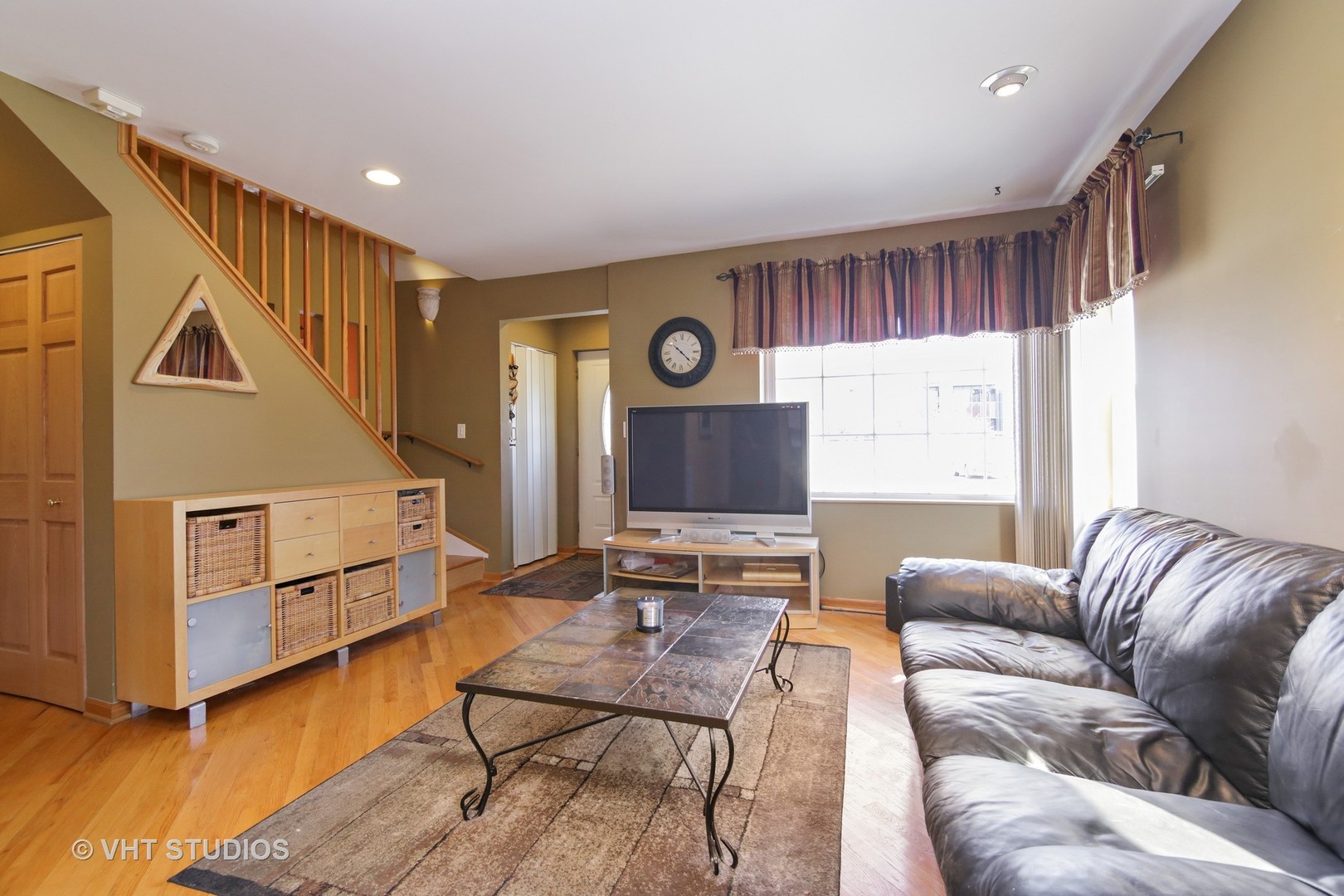 23 West Algonquin Road Des Plaines, IL 60018 - Photo 2 of 18