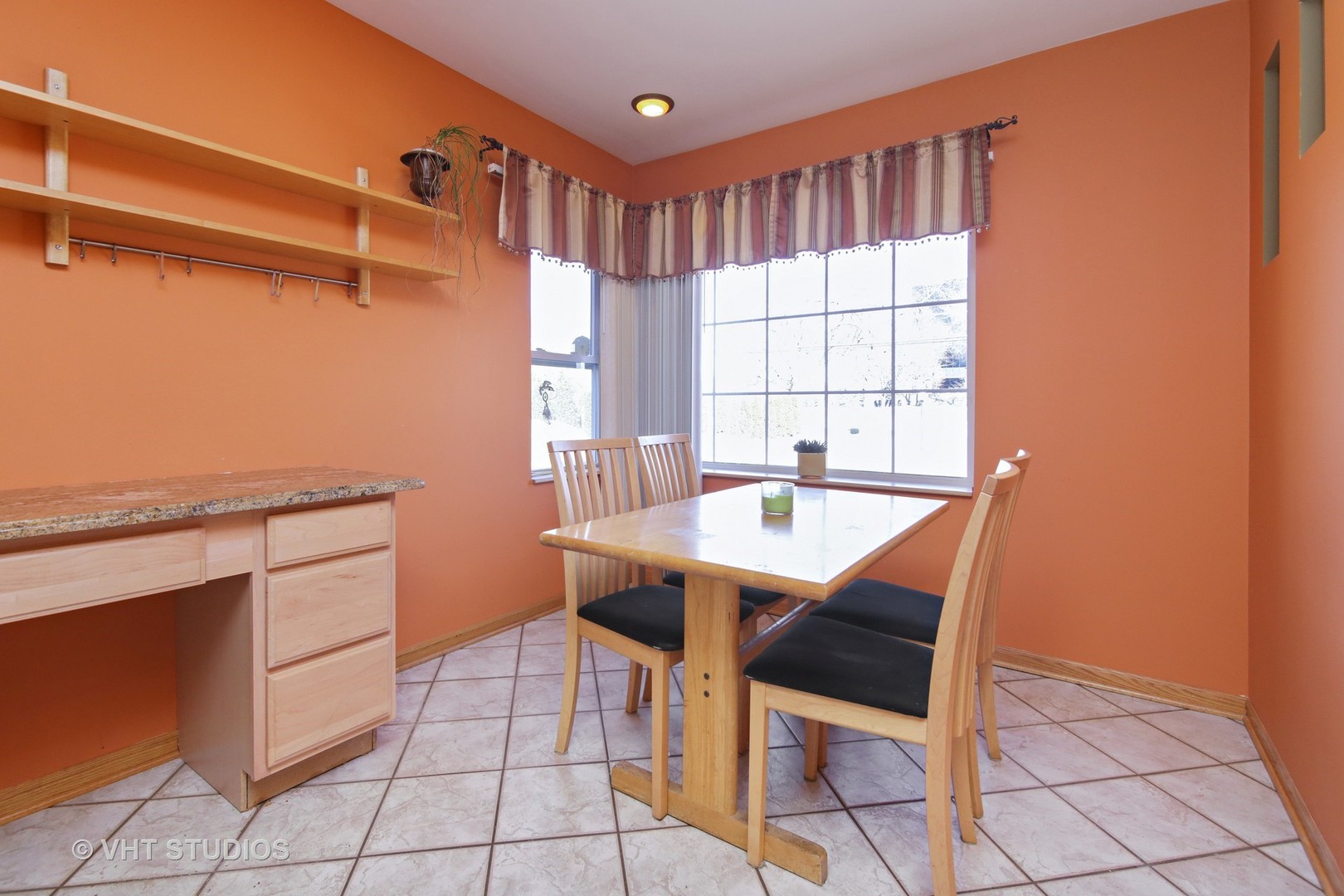 23 West Algonquin Road Des Plaines, IL 60018 - Photo 8 of 18