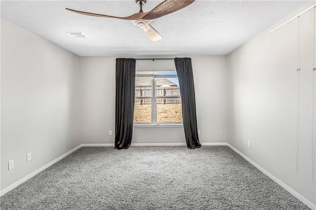 $2,100 | 411 Fort Dix Lane, Caldwell, TX 77836