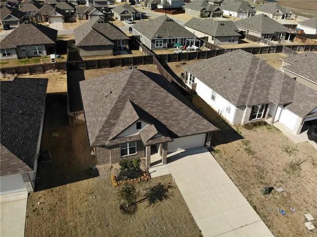 $2,100 | 411 Fort Dix Lane, Caldwell, TX 77836