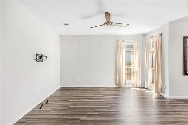 $2,100 | 411 Fort Dix Lane, Caldwell, TX 77836