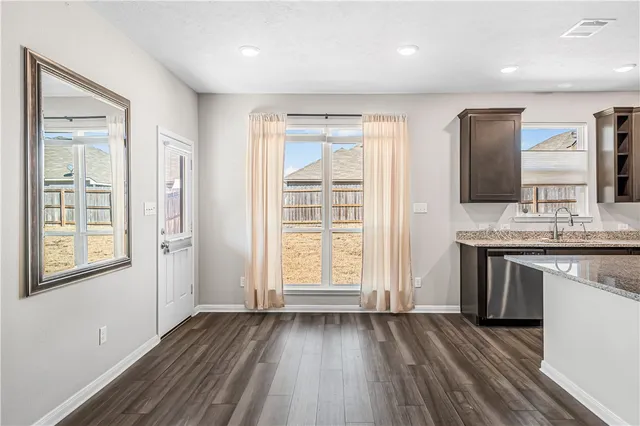 $2,100 | 411 Fort Dix Lane, Caldwell, TX 77836