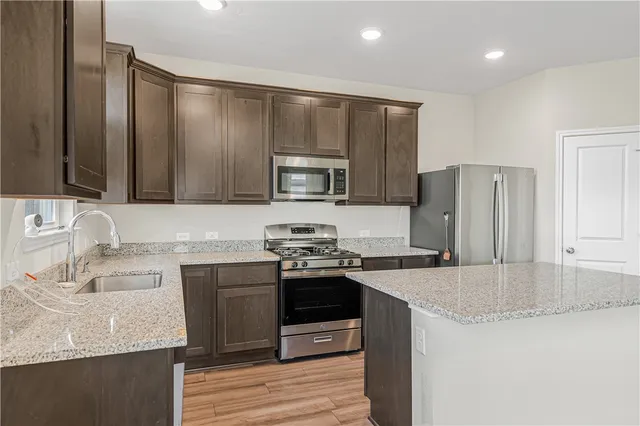 $2,100 | 411 Fort Dix Lane, Caldwell, TX 77836