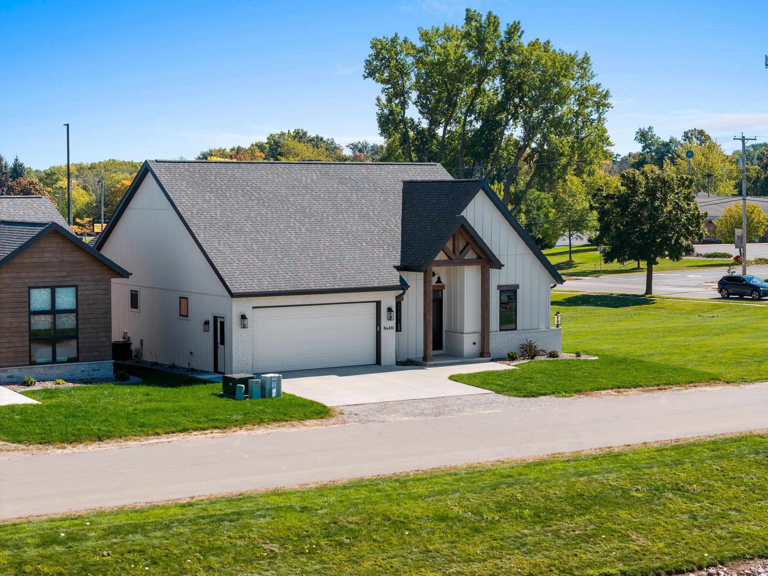 441 Riverview Ridge Place Combined Locks, WI 54113 - Photo 53 of 61 Gallery Image 53