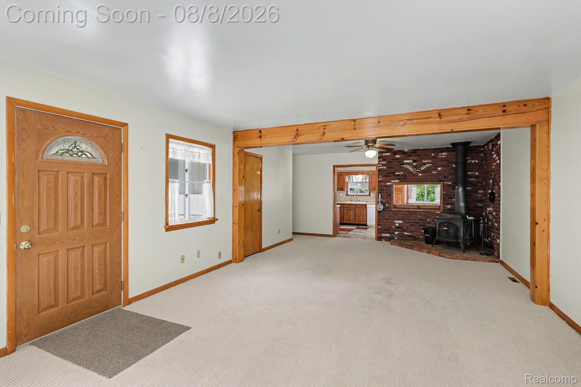 6095 North Tipsico Lake Road Holly, MI 48442 - Photo 3 of 23 004_file_2837.jpg