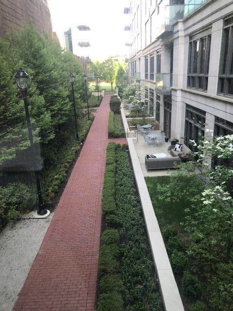 250 West Spring Street, Unit 914 Columbus, OH 43215 - Photo 13 of 19 walkway view