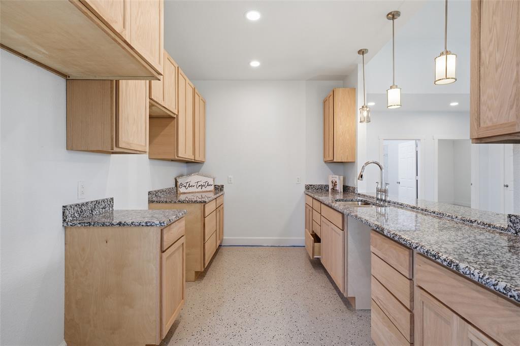 151 Kasberg Road Leroy, TX 76691 - Photo 8 of 40