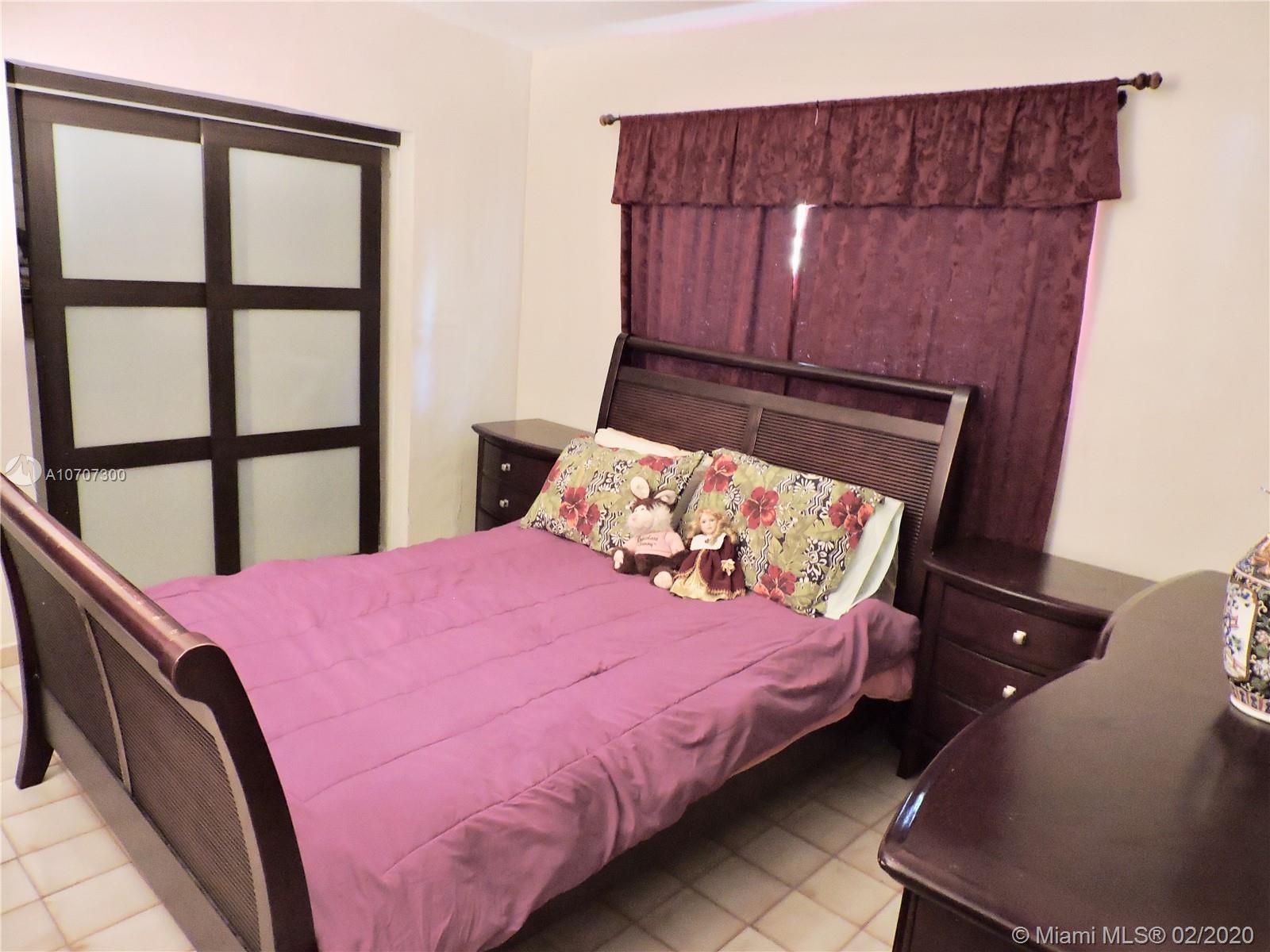 6491 Southwest 33rd Street Miami, FL 33155 - Photo 8 of 28 Gallery Image 8