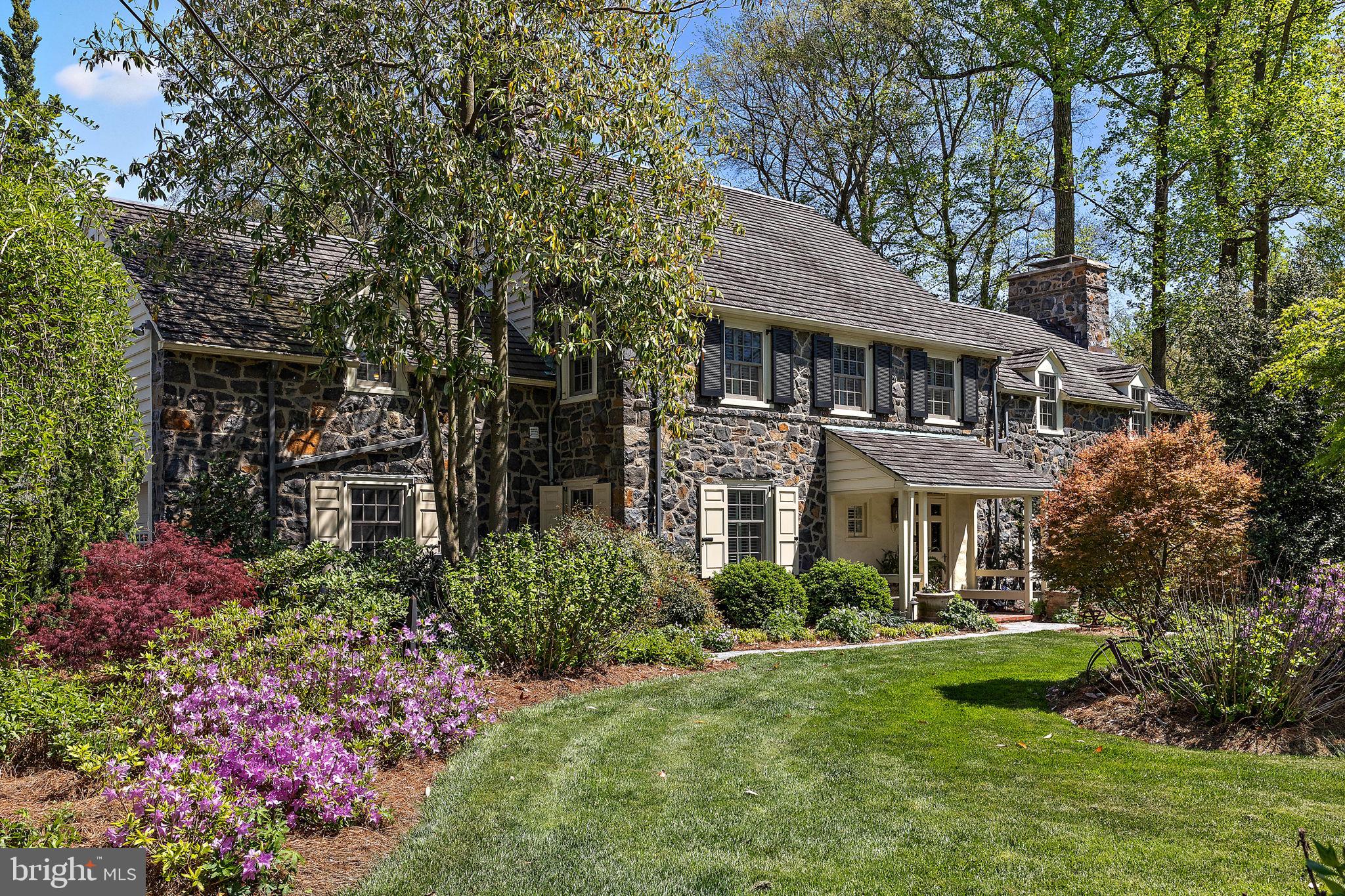 900 Overbrook Road Wilmington, DE 19807 - Photo 3 of 70 Gorgeous curb appeal
