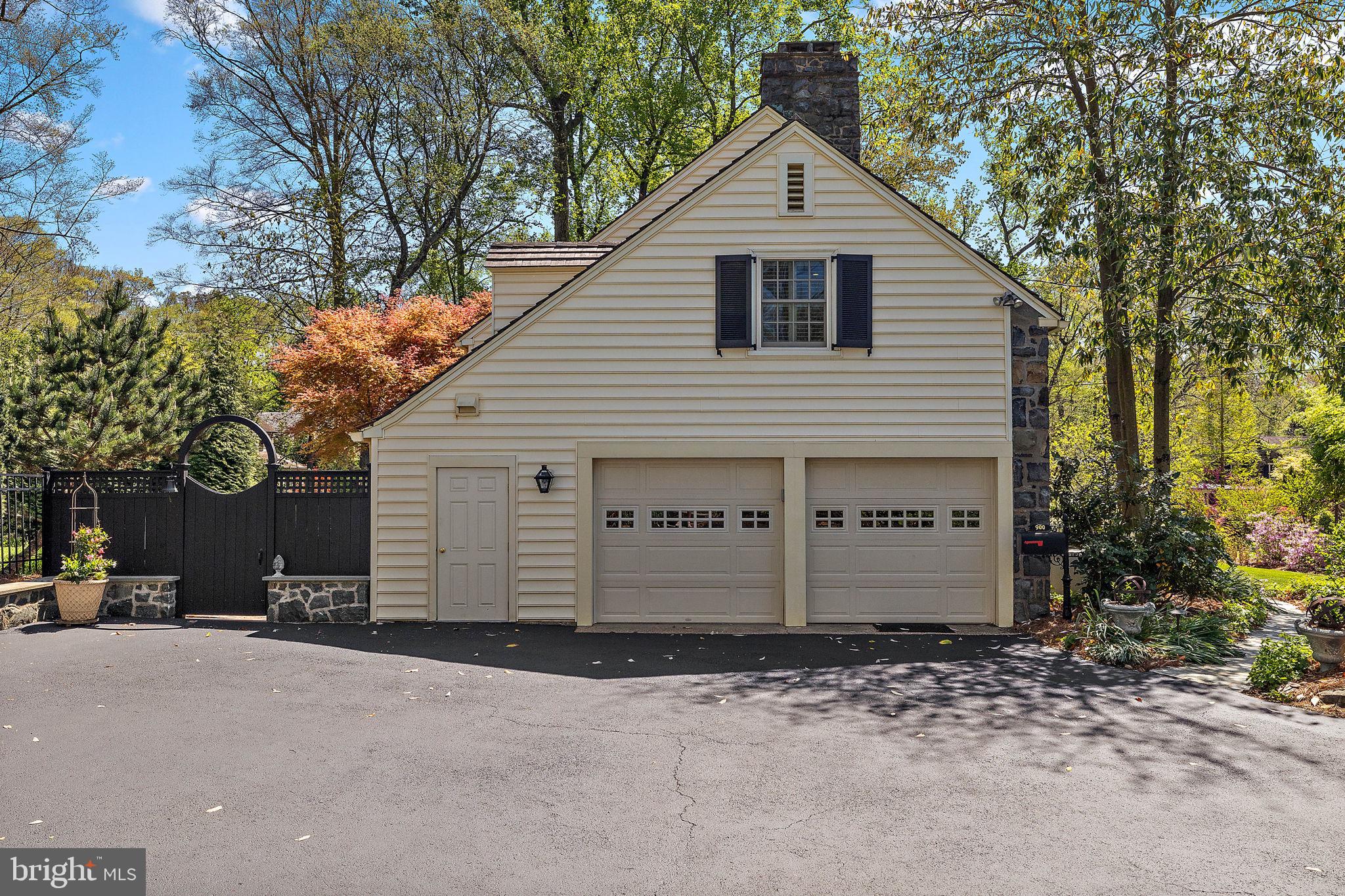 900 Overbrook Road Wilmington, DE 19807 - Photo 47 of 70 2 car side entry garage + potting shed