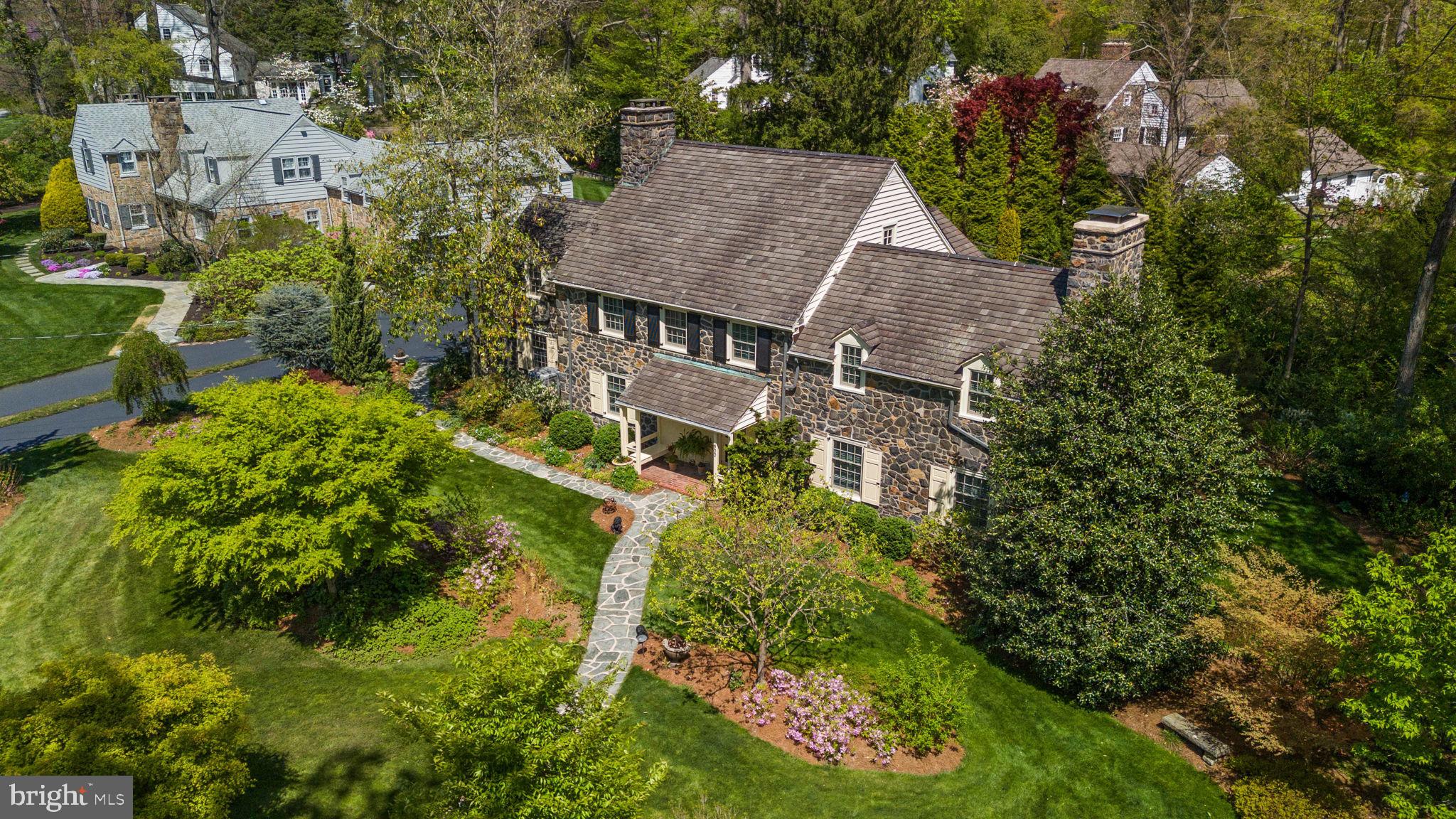 900 Overbrook Road Wilmington, DE 19807 - Photo 52 of 70 Lush garden view