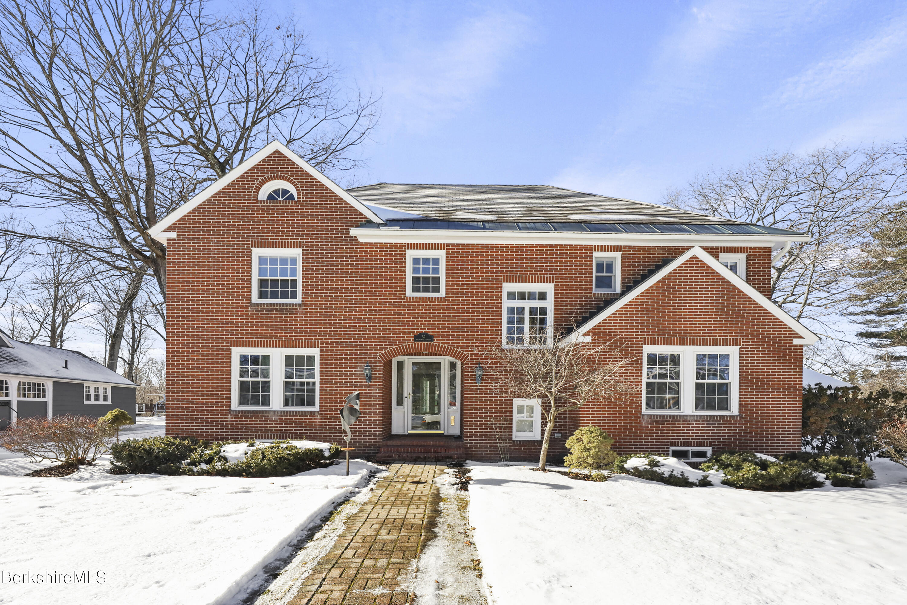 32 Brunswick Street Pittsfield, MA 01201 - Photo 1 of 49 1-Exterior Front