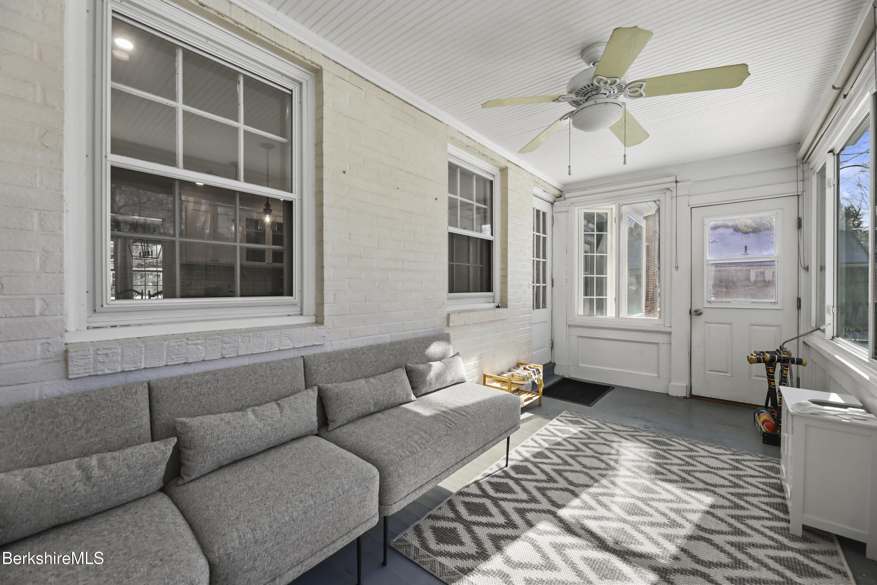 32 Brunswick Street Pittsfield, MA 01201 - Photo 29 of 49 29-Sun Room