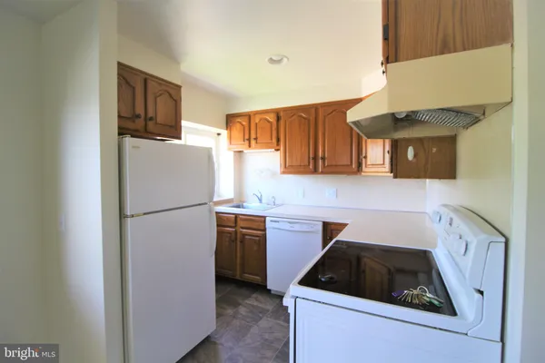 $975 | 215 West 4th Street, Unit 7, Quarryville, PA 17566
