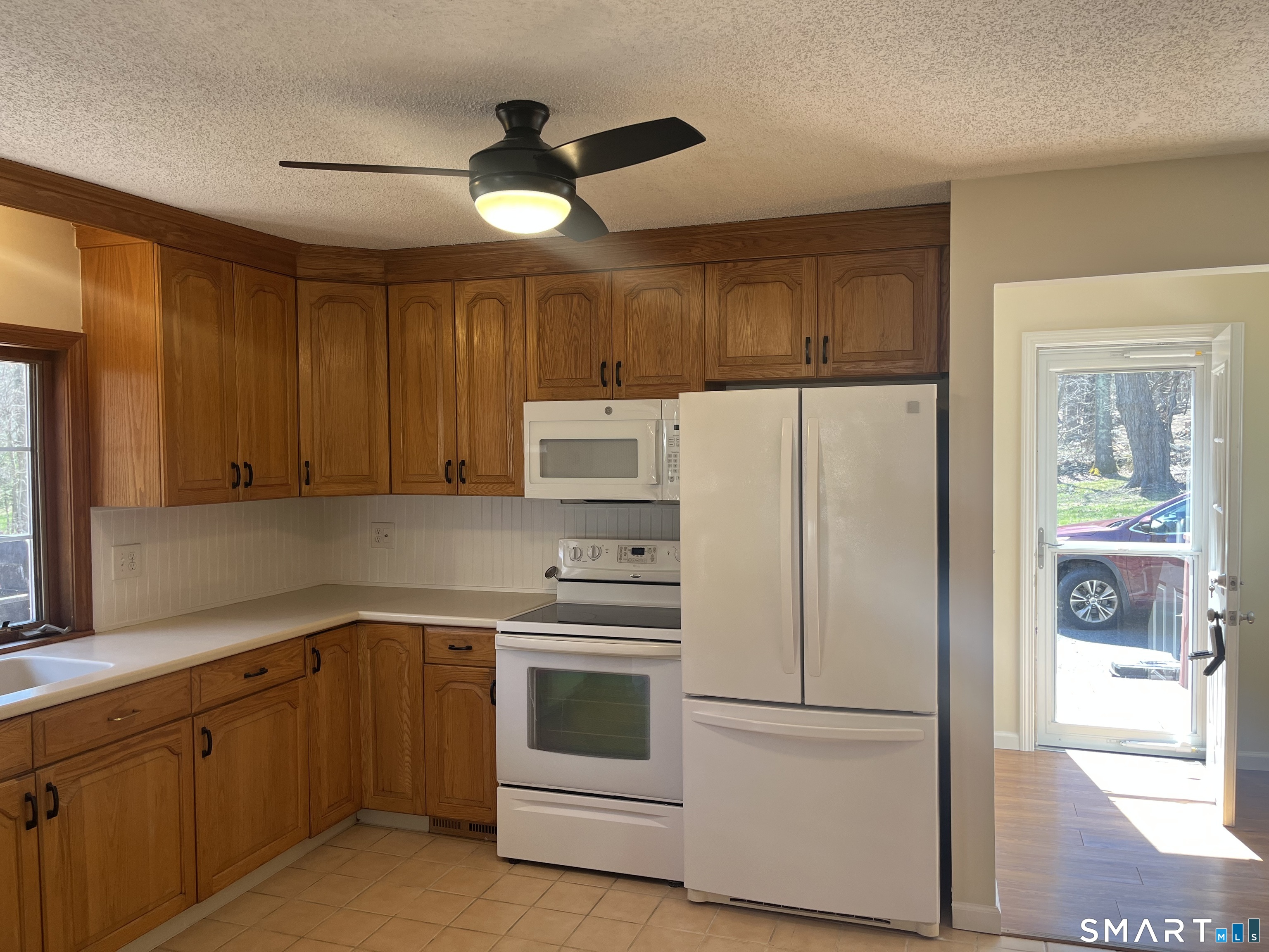 2101 Scott Road Cheshire, CT 06410 - Photo 3 of 25