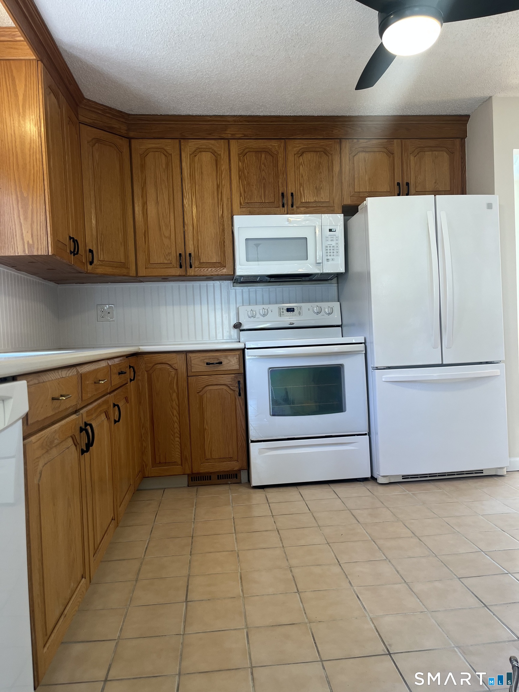 2101 Scott Road Cheshire, CT 06410 - Photo 4 of 25