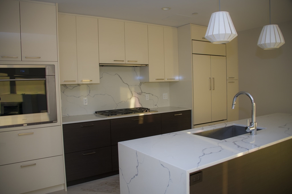 110 Broad Street, Unit 1002 Boston, MA 02110 - Photo 11 of 22