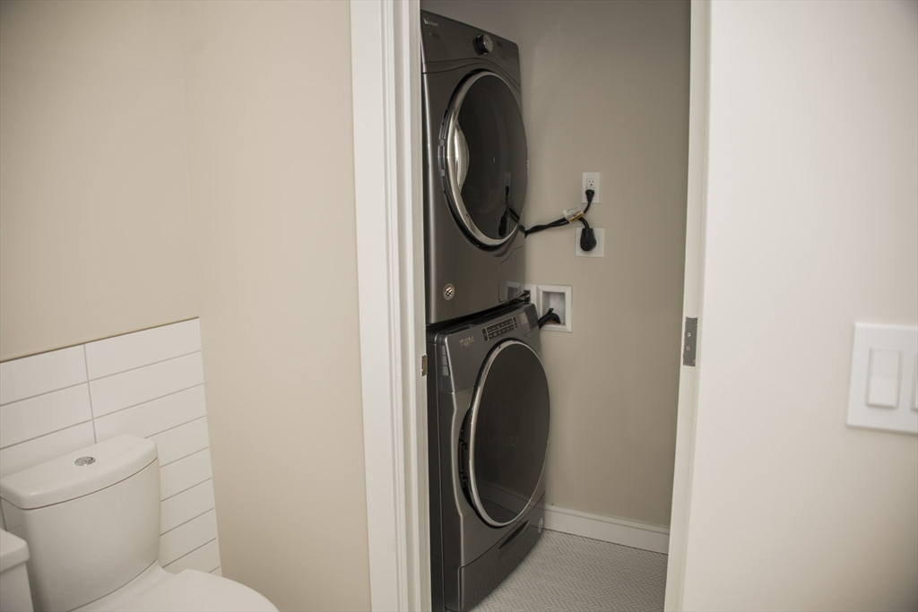 110 Broad Street, Unit 1002 Boston, MA 02110 - Photo 17 of 22