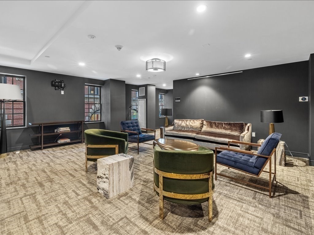 110 Broad Street, Unit 1002 Boston, MA 02110 - Photo 19 of 22