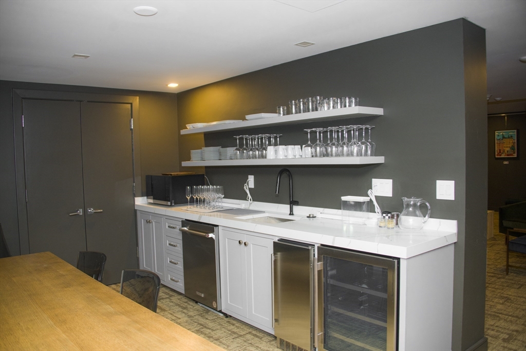 110 Broad Street, Unit 1002 Boston, MA 02110 - Photo 21 of 22