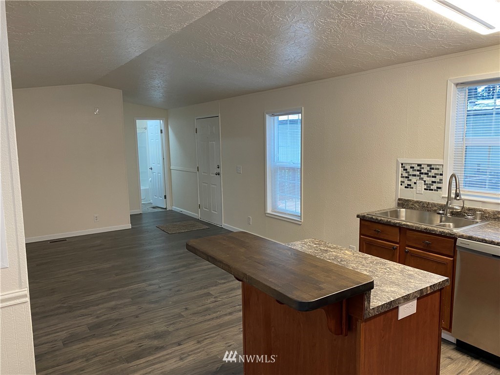 5673 Bethel Road Southeast, Unit 41 Port Orchard, WA 98367 - Photo 3 of 11 Gallery Image 3