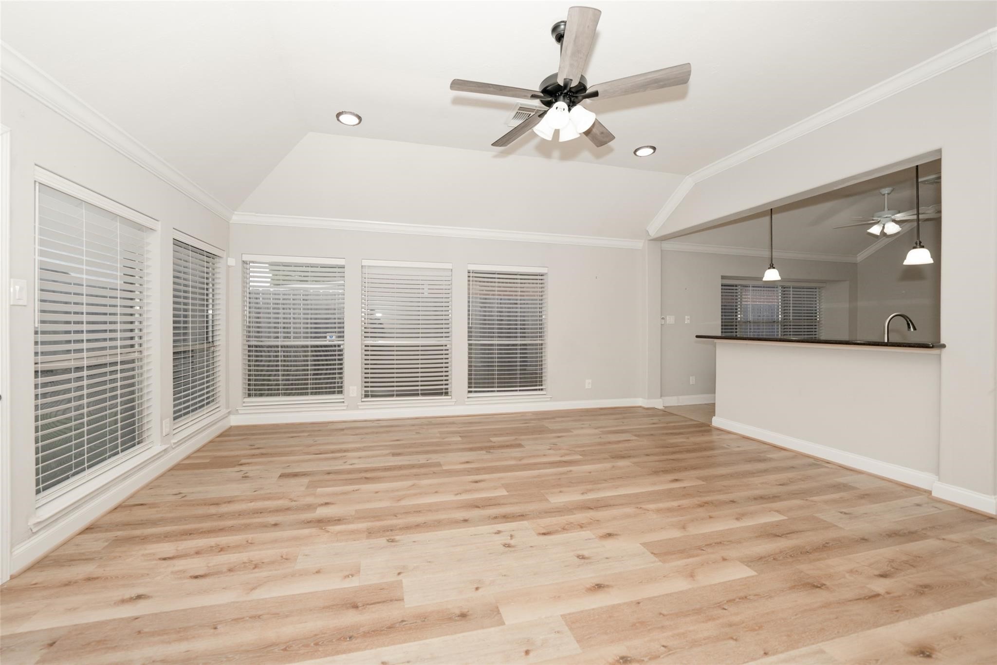 21307 Riverside Ridge Lane Katy, TX 77449 - Photo 20 of 44 Spacious living room