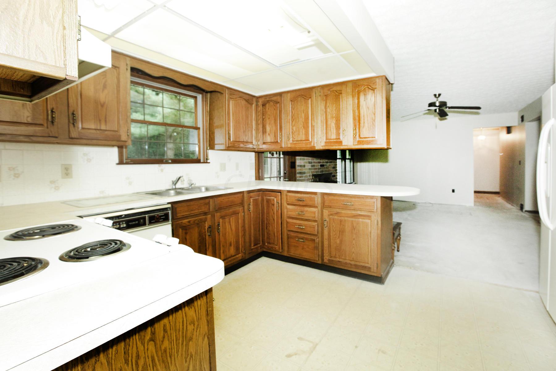 4413 Forest Hill Road Powell, OH 43065 - Photo 10 of 21