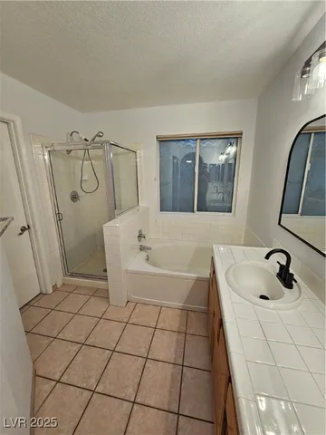$2,495 | 9520 Rancho Palmas Drive, Las Vegas, NV 89117