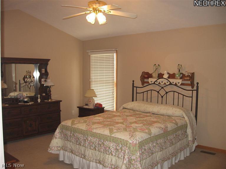 4482 Lyntz Road Warren, OH 44481 - Photo 13 of 20 Gallery Image 13
