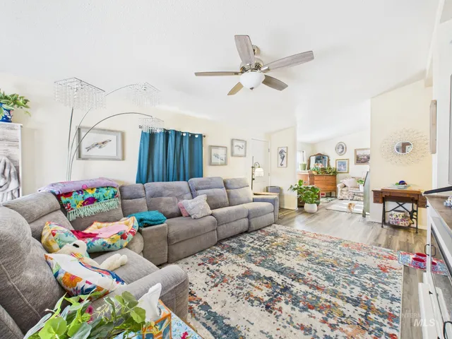 $170,000 | 1401 Republic Lane, Emmett, ID 83617