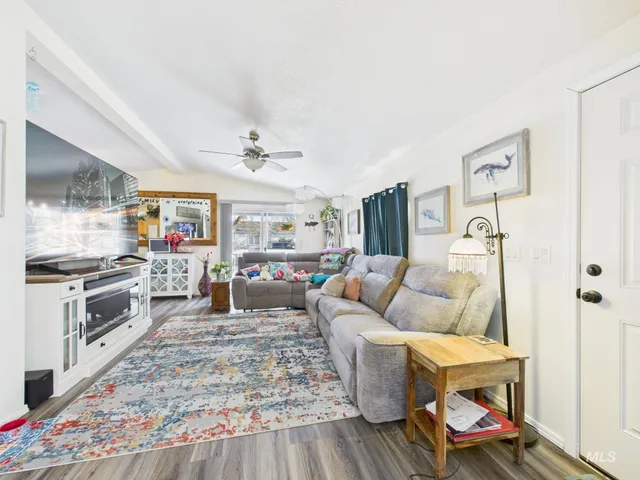 $170,000 | 1401 Republic Lane, Emmett, ID 83617