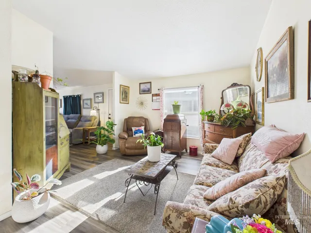 $170,000 | 1401 Republic Lane, Emmett, ID 83617