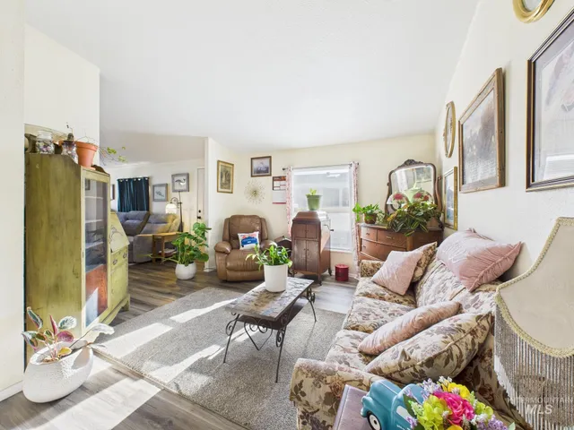 $170,000 | 1401 Republic Lane, Emmett, ID 83617