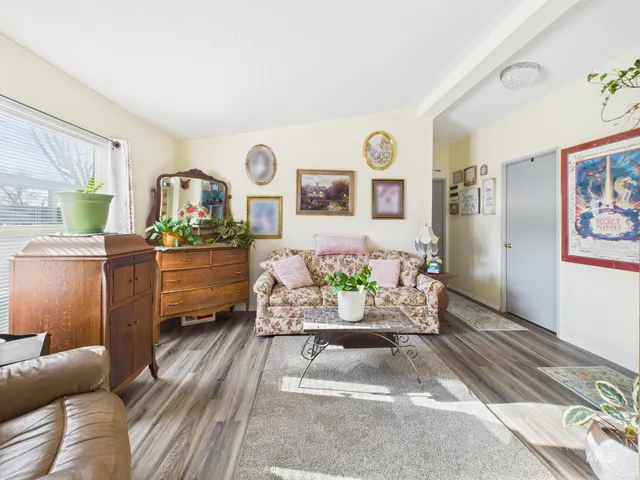 $170,000 | 1401 Republic Lane, Emmett, ID 83617