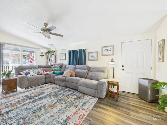 $170,000 | 1401 Republic Lane, Emmett, ID 83617