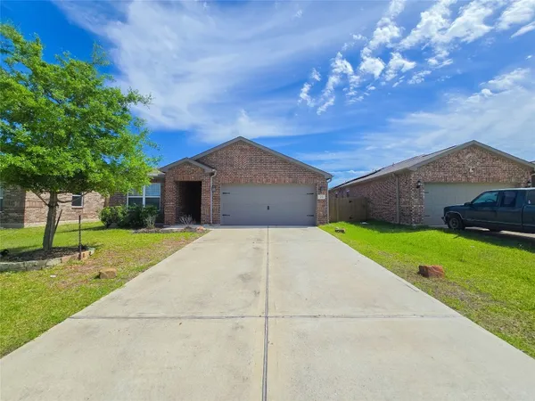 $2,000 | 332 Lone Mountain Drive, Katy, TX 77493