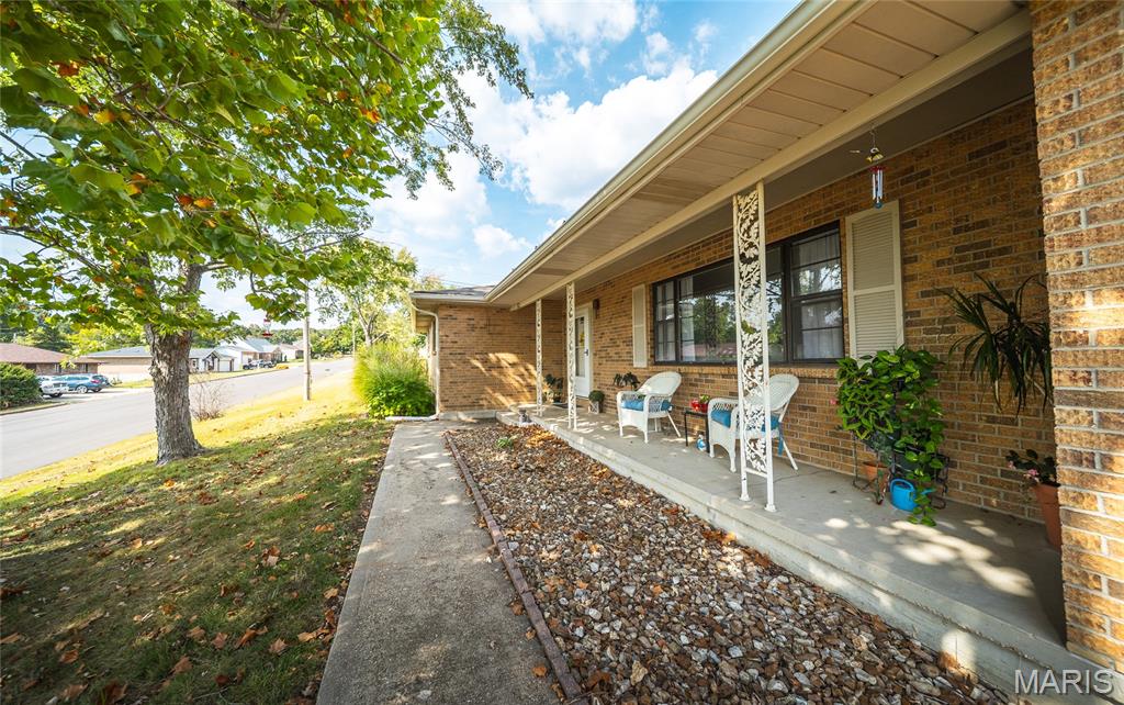 1500 Independence Road Rolla, MO 65401 - Photo 3 of 42