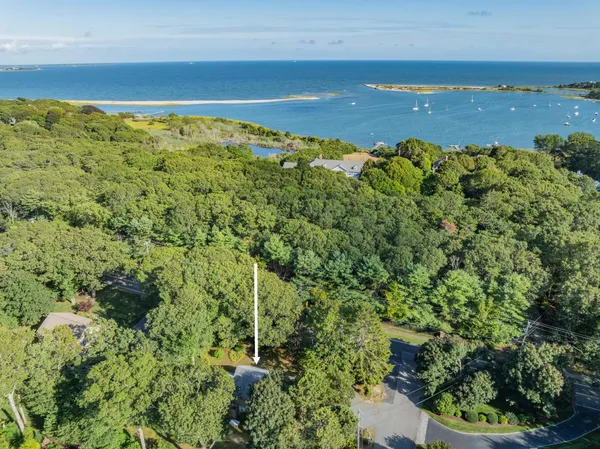 $949,900 | 177 Bayview Circle, Osterville, MA 02655
