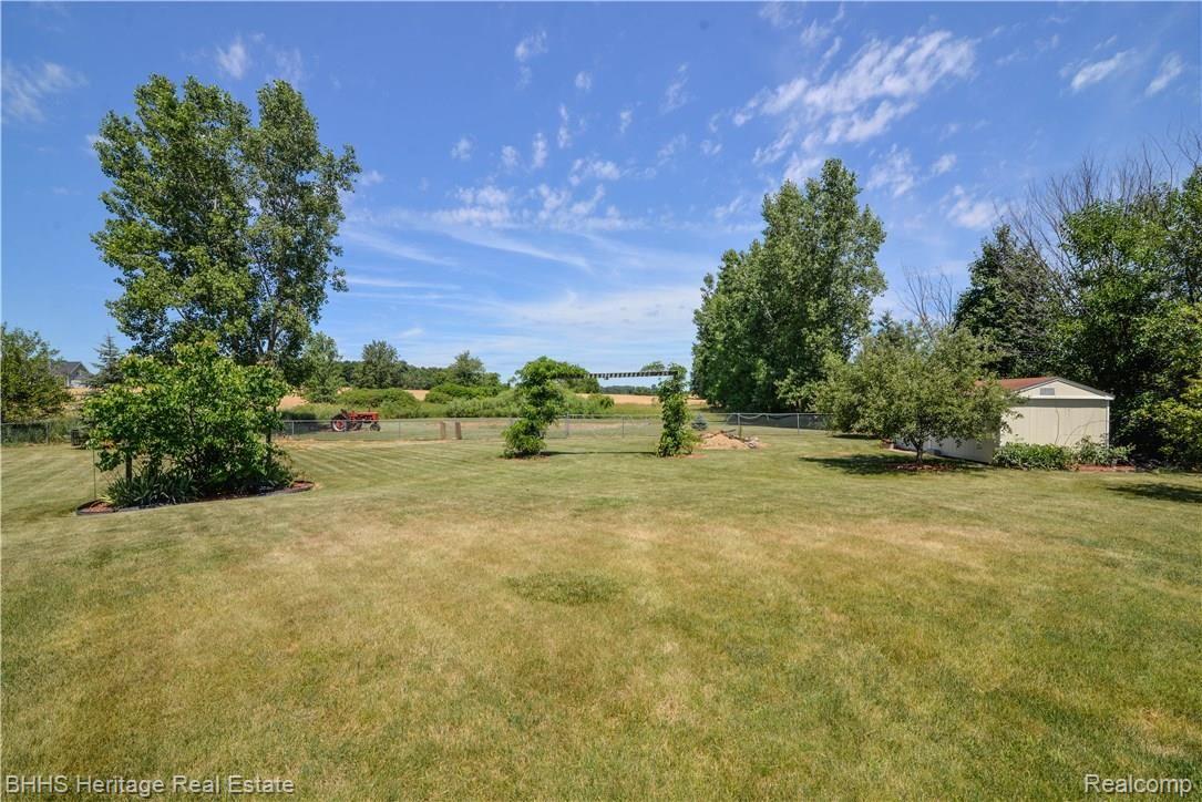 10100 Chase Lake Road Fowlerville, MI 48836 - Photo 37 of 41 .