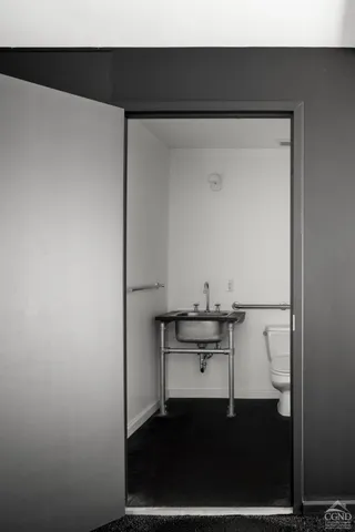 $4,500 | 355 Warren Street, Hudson, NY 12534