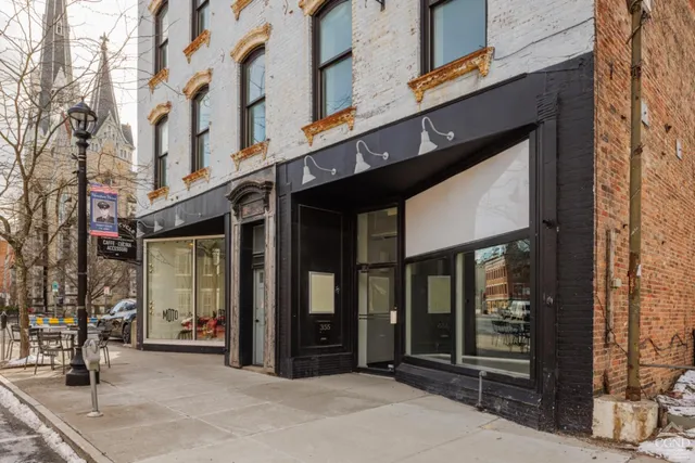 $4,500 | 355 Warren Street, Hudson, NY 12534