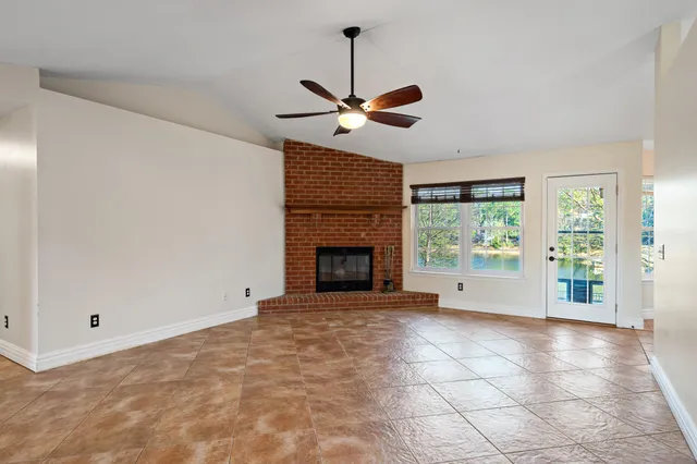 $400,000 | 2852 Atoka Trail, Crestview, FL 32539