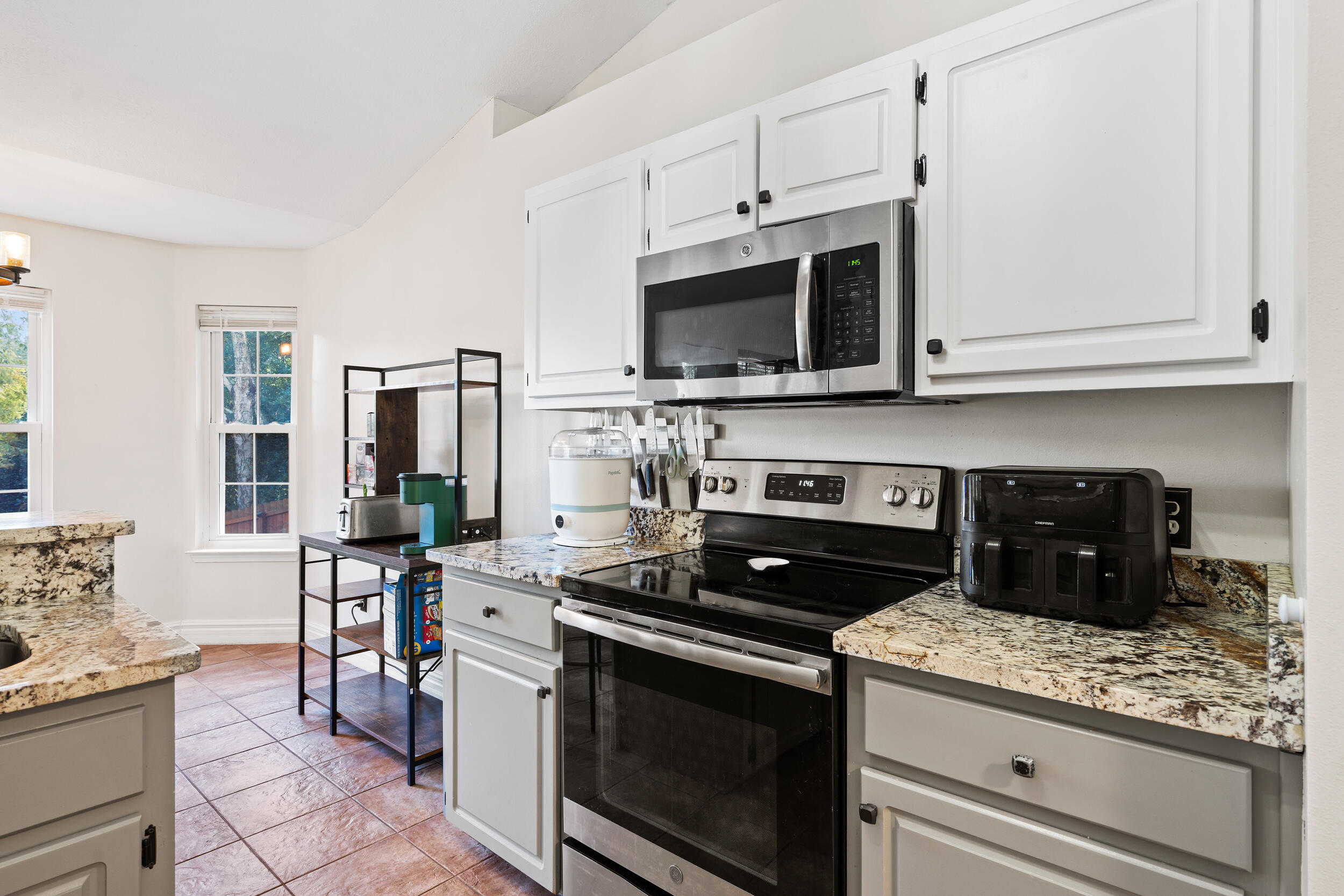 2852 Atoka Trail Crestview, FL 32539 - Photo 14 of 43 Kitchen