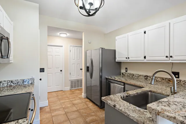 $400,000 | 2852 Atoka Trail, Crestview, FL 32539