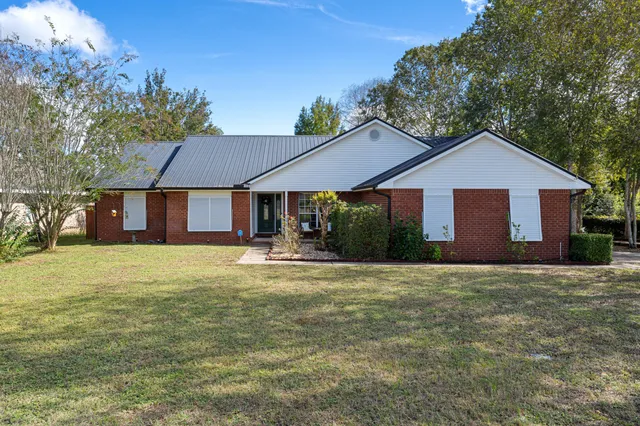 $400,000 | 2852 Atoka Trail, Crestview, FL 32539