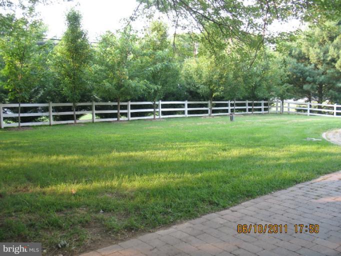 13100 Darnestown Road Gaithersburg, MD 20878 - Photo 14 of 16 Exterior (General)